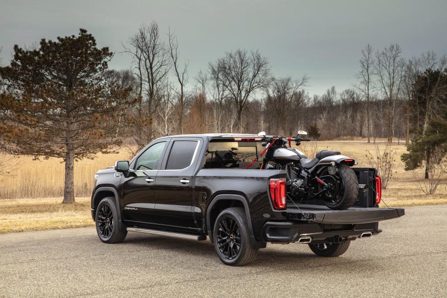  GMC Sierra Denali CarbonPro Edition Crew Cab 2019 года  (фото 22 из 25)
